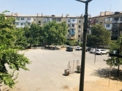 Satılır 2 otaqlı 45 m2 köhnə tikili Bakıxanov