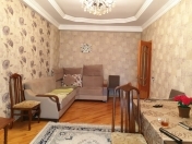 Satılır 2 otaqlı 88 m2 yeni tikili İnşaatçılar m.