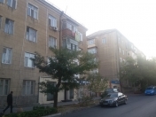 Satılır 3 otaqlı 90 m2 köhnə tikili Elmlər Akademiyası m.