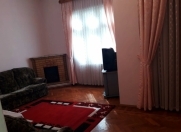 İcarəyə verilir 4 otaqlı 115 m2 köhnə tikili Nəriman Nərimanov m.