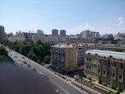 Satılır 3 otaqlı 70 m2 köhnə tikili Nizami m.