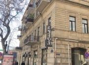 İcarəyə verilir 3 otaqlı 90 m2 köhnə tikili Sahil m.