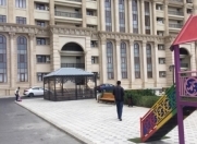 Satılır 2 otaqlı 80 m2 yeni tikili Bayıl