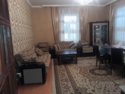 Satılır 6 otaqlı 200 m2 həyət evi Badamdar