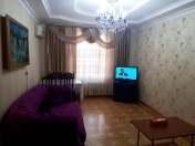 Satılır 3 otaqlı 70 m2 köhnə tikili Gənclik m.