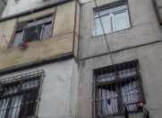 Satılır 2 otaqlı 45 m2 köhnə tikili 5 mkr