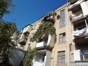 Satılır 3 otaqlı 80 m2 köhnə tikili Elmlər Akademiyası m.