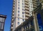İcarəyə verilir 4 otaqlı 220 m2 yeni tikili İçəri Şəhər m.