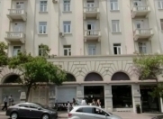 İcarəyə verilir 2 otaqlı 83 m2 obyekt İçəri Şəhər