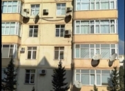 Satılır 5 otaqlı 320 m2 yeni tikili Şah İsmayıl Xətai m.