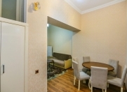 Satılır 2 otaqlı 45 m2 köhnə tikili ISR Plaza