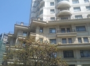 İcarəyə verilir 3 otaqlı 80 m2 yeni tikili Axundov bağı