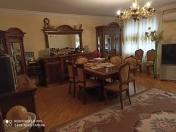 Satılır 4 otaqlı 110 m2 köhnə tikili Bakıxanov