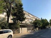 Satılır 4 otaqlı 130 m2 köhnə tikili Gənclik m.