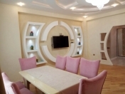 İcarəyə verilir 3 otaqlı 130 m2 yeni tikili Şərq Bazarı