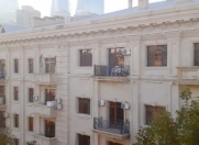 Satılır 3 otaqlı 100 m2 köhnə tikili İçəri Şəhər m.