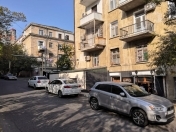 Satılır 2 otaqlı 50 m2 köhnə tikili Elmlər Akademiyası m.