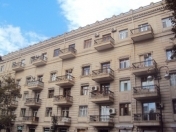 İcarəyə verilir 3 otaqlı 100 m2 köhnə tikili Sahil m.