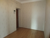 Satılır 5 otaqlı 66 m2 köhnə tikili Hüseyn Cavid parkı