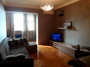 Satılır 3 otaqlı 80 m2 köhnə tikili Gənclik m.