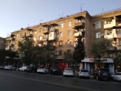 Satılır 2 otaqlı 43 m2 köhnə tikili Nizami m.