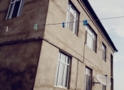 Satılır 5 otaqlı 200 m2 həyət evi Bakıxanov