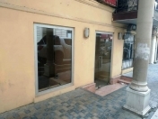 İcarəyə verilir 2 otaqlı 70 m2 obyekt Axundov bağı