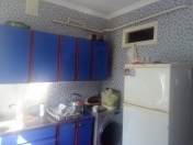 Satılır 5 otaqlı 100 m2 köhnə tikili Bakıxanov