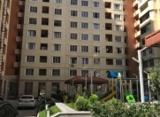 Satılır 4 otaqlı 184 m2 yeni tikili Elmlər Akademiyası m.