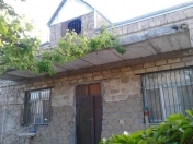 Satılır 6 otaqlı 250 m2 həyət evi Binə