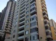 Satılır 3 otaqlı 135 m2 yeni tikili Elmlər Akademiyası m.