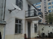Satılır 3 otaqlı 150 m2 həyət evi Binəqədi r.