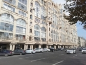 Satılır 4 otaqlı 120 m2 köhnə tikili 28 May m.