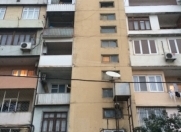 Satılır 4 otaqlı 100 m2 köhnə tikili Xalqlar Dostluğu m.