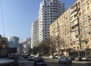 Satılır 3 otaqlı 78 m2 köhnə tikili Gənclik m.