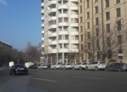 Satılır 4 otaqlı 220 m2 yeni tikili Hüseyn Cavid parkı