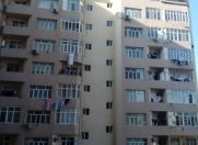 Satılır 2 otaqlı 71 m2 yeni tikili İnşaatçılar m.