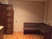 İcarəyə verilir 3 otaqlı 121 m2 yeni tikili Gənclik m.