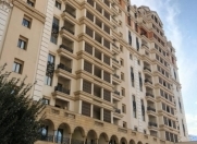 İcarəyə verilir 4 otaqlı 280 m2 yeni tikili Sahil m.