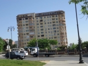 Satılır 2 otaqlı 68 m2 yeni tikili Memar Əcəmi m.