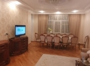 Satılır 4 otaqlı 135 m2 yeni tikili Nəsimi m.