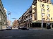 Satılır 3 otaqlı 95 m2 köhnə tikili Ayna Sultanova heykəli