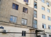 Satılır 2 otaqlı 55 m2 köhnə tikili İnşaatçılar m.