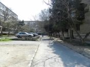 Satılır 3 otaqlı 70 m2 köhnə tikili Qara Qarayev m.