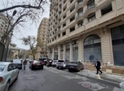 Satılır 2 otaqlı 90 m2 yeni tikili Axundov bağı