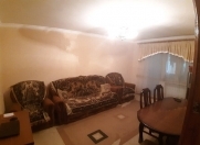 Satılır 3 otaqlı 70 m2 köhnə tikili Qara Qarayev m.