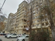 Satılır 3 otaqlı 100 m2 köhnə tikili Gənclik m.