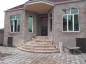 Satılır 4 otaqlı 250 m2 həyət evi Y.Ramana