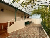 Satılır 4 otaqlı 178 m2 həyət evi Bakıxanov