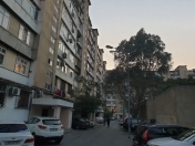 Satılır 3 otaqlı 75 m2 köhnə tikili Ayna Sultanova heykəli